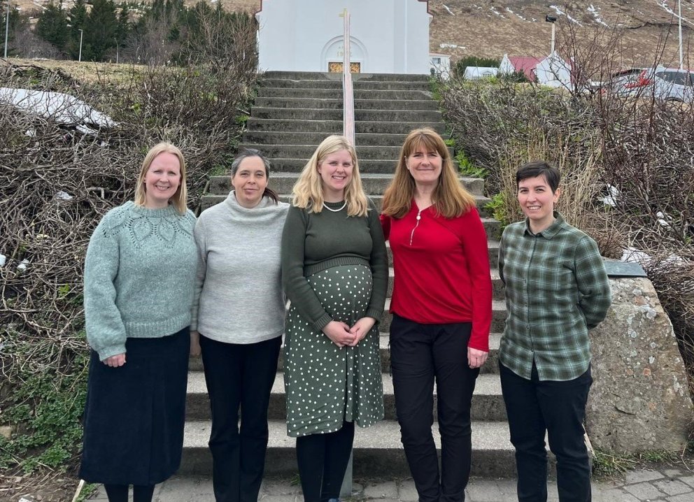 Rannsakendur verkefnisins hittust á Siglufirði í apríl 2025. Frá vinstri: Lisa Knatterud Wold (Østla&hellip;