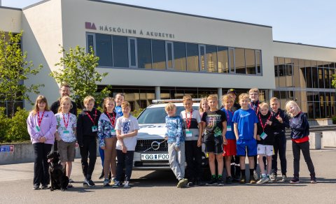 Vísindaskóli unga fólksins haldinn í 9. sinn