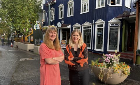 Marta Einarsdóttir og Sæunn Gísladóttir